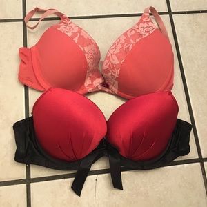 2 size 34c bras. Vassarette and Tarea